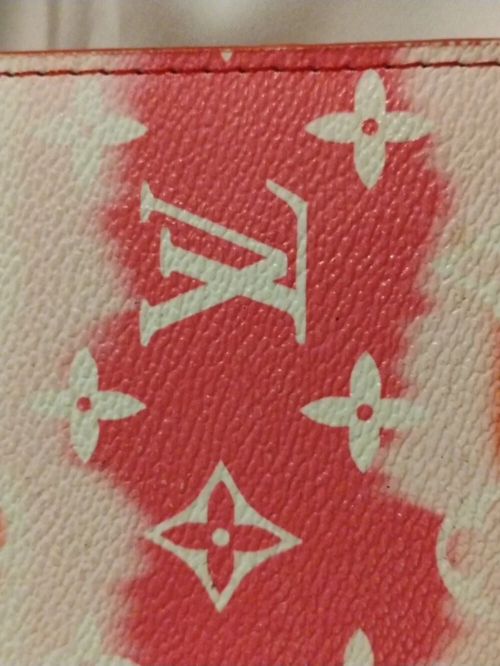 Louis Vuitton Wallet - Picture 13 of 14